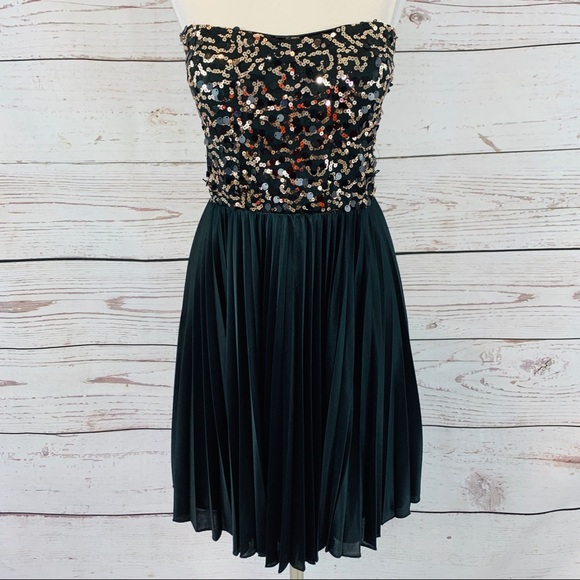 As U Wish Dresses & Skirts - As U Wish gold and black sequin strapless dress